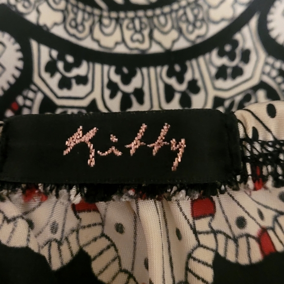 Beautiful High Low Staggering Bottom Dress - Picture 6 of 6